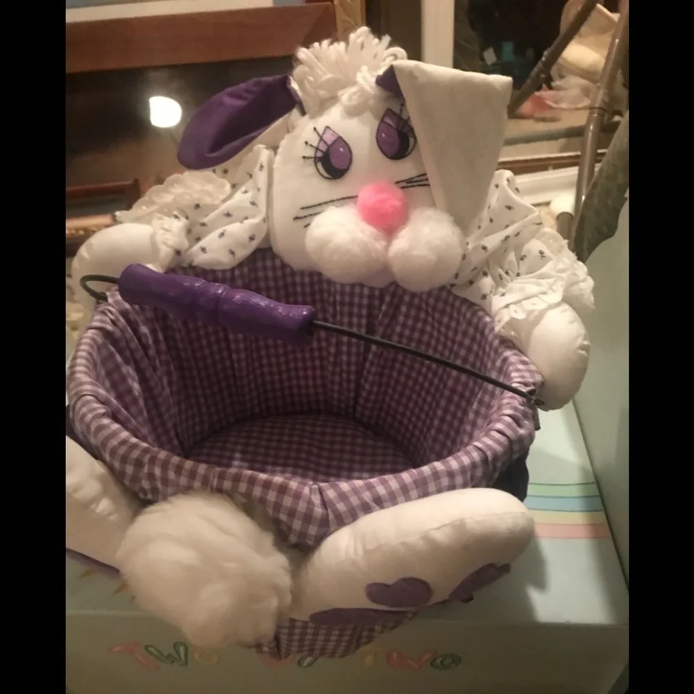 Rare Vintage 1970’s Easter Bunny Rabbit Basket